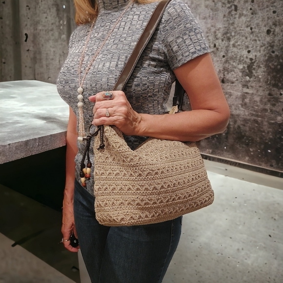 Hobo Bag with Macrame Style Mayerial & Clip-on Beaded Charm - Picture 9 of 9